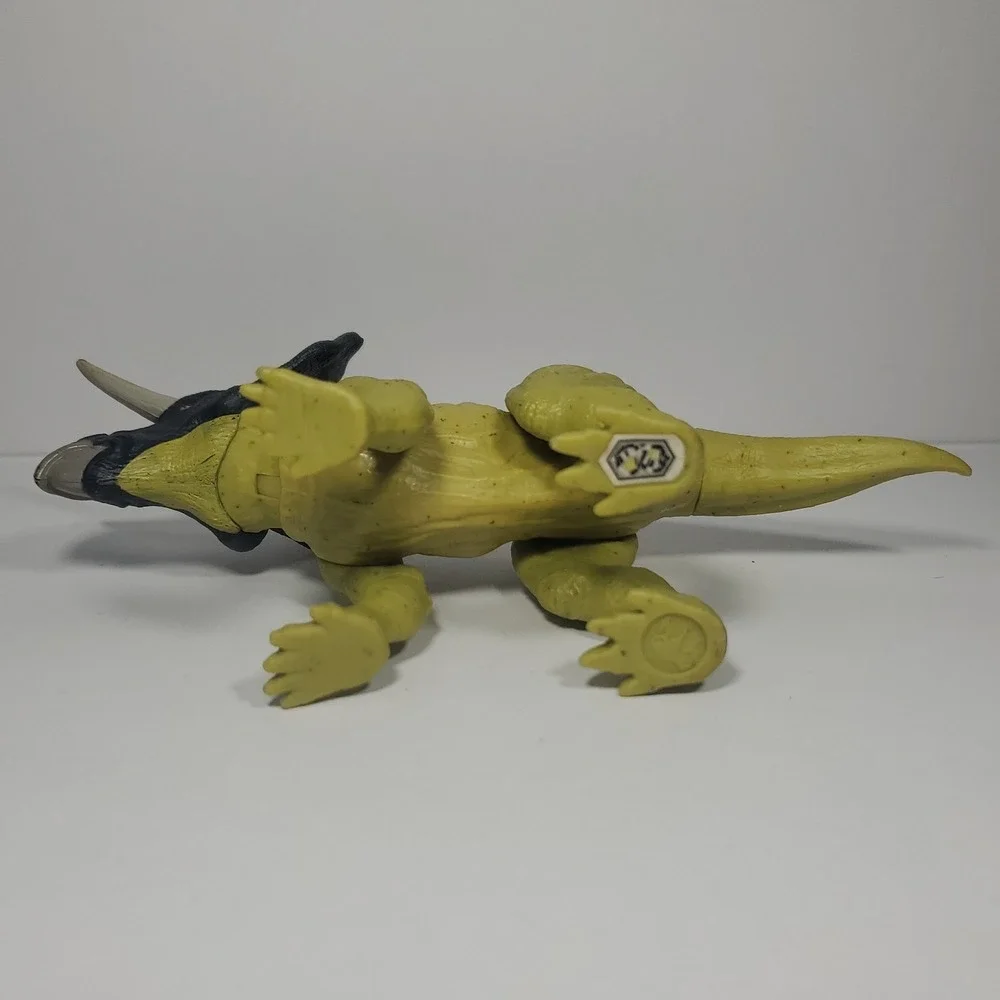 Jurassic World Dino Escape Action Figure Wild Pack ZUNICERATOPS Dinosaur